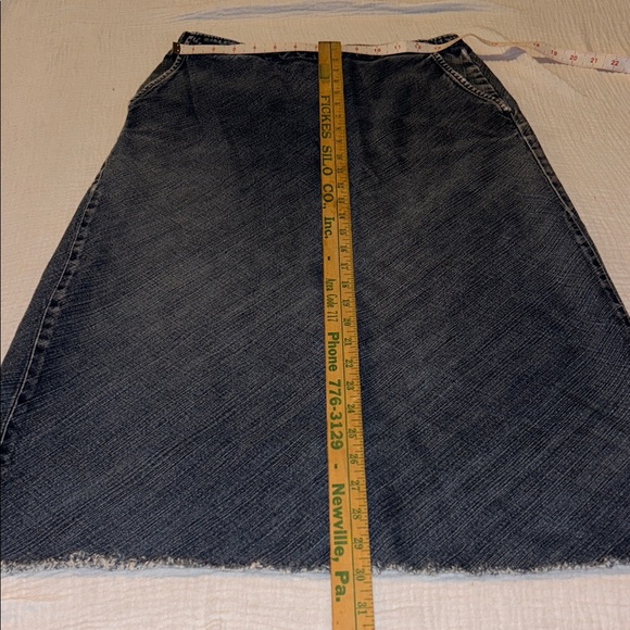 Vintage United Colors Of Benetton Jean Denim Long Skirt Blue Raw Hemline Preppy - Picture 12 of 15
